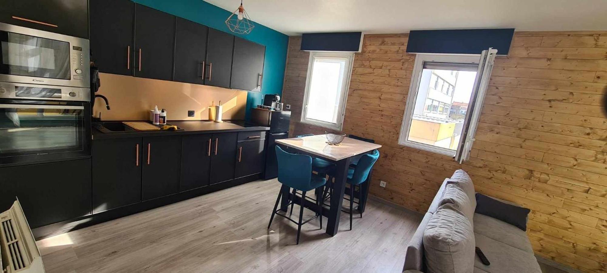 Joli Et Spacieux Apartment *